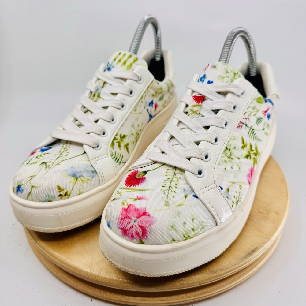 BareTraps Nishelle Sneakers Shoes Womens 7.5 White Floral Canvas Casual - Picture 3 of 8